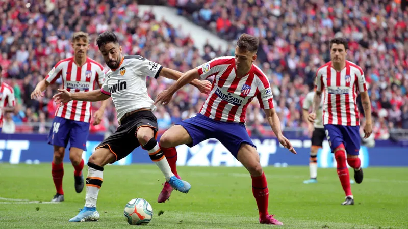 EFE Así se peleó el balón en el Wanda Metropolitano