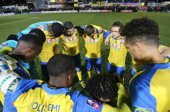 INSTAGRAM @haringeyboroughfc Jugadores del Haringey Borough