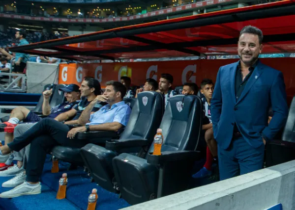 Antonio Mohamed en su regreso al Gigante de Acero