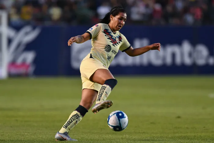 MEXSPORT Verdugo, durante un partido del América