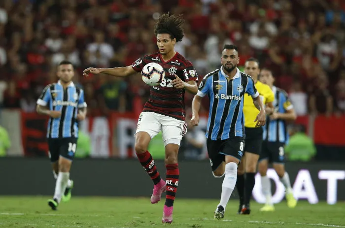 AP Willian Arao, durante el partido ante Gremio