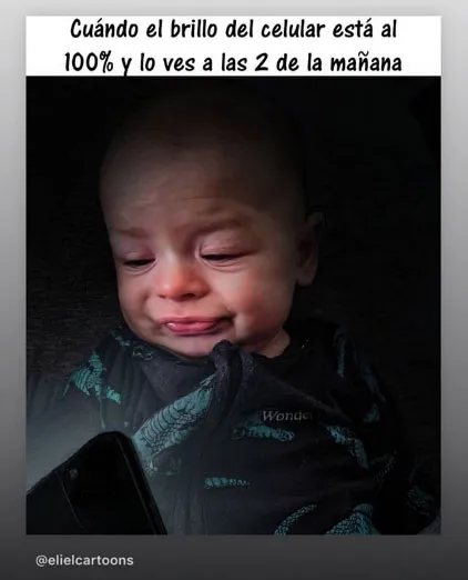Meme de Noah, hijo de Chicharito