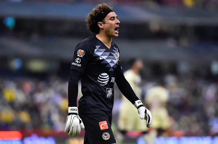 Ochoa, durante el partido ante Puebla