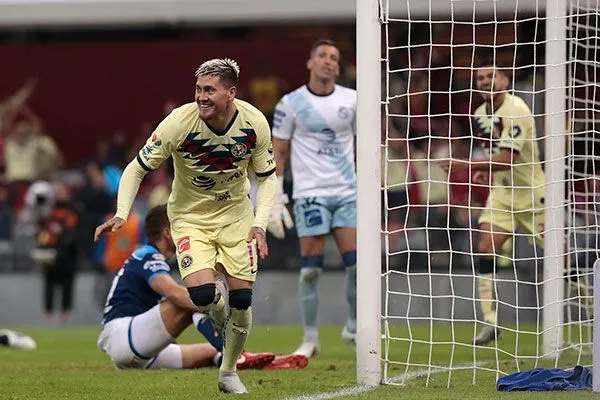Nico Castillo tras su gol contra Puebla