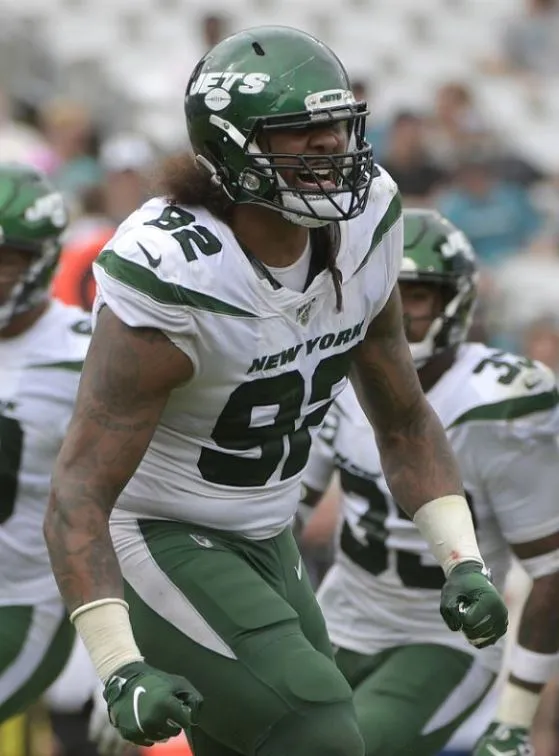 Leonard Williams celebra una jugada