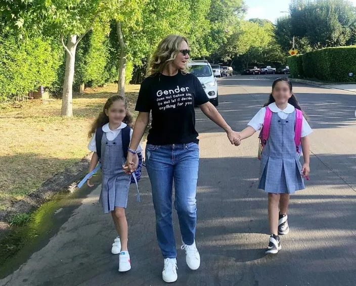 INSTAGRAM @angelicafuentes63 Angélica Fuentes y sus hijas