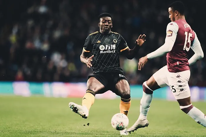 TWITTER @WOLVES Bennett, durante el partido