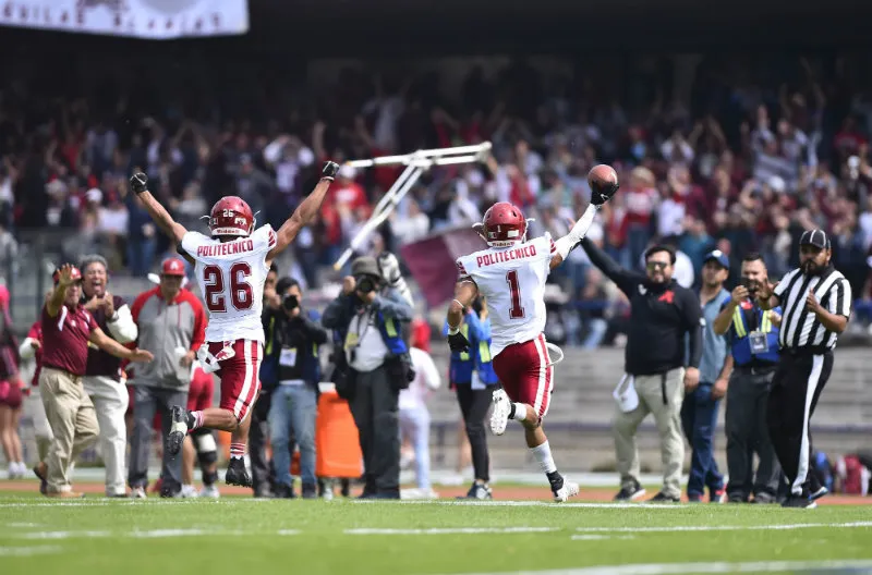IMAGO7 Águilas Blancas en partido contra Pumas de la UNAM