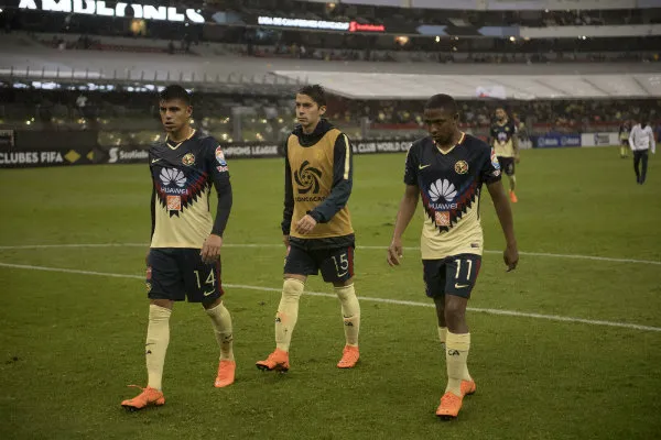 MEXSPORT Corona, Arce, Ibarguen en un partido de Concachampions