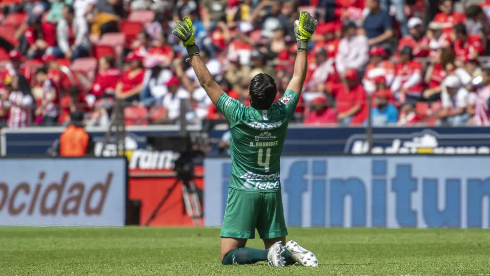 MEXSPORT Toño durante el juego de Chivas ante Toluca
