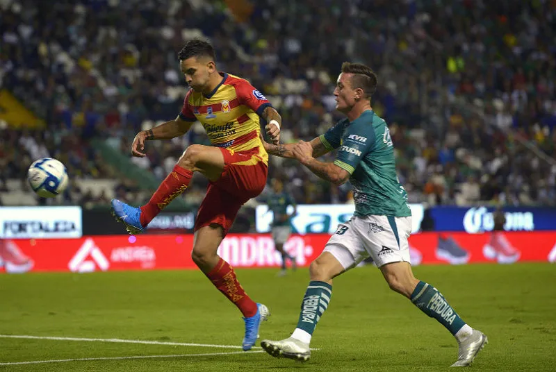 León y Monarcas empatan en el Nou Camp