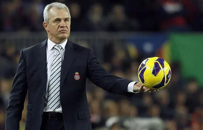 EFE Javier Aguirre en un partido de La Liga