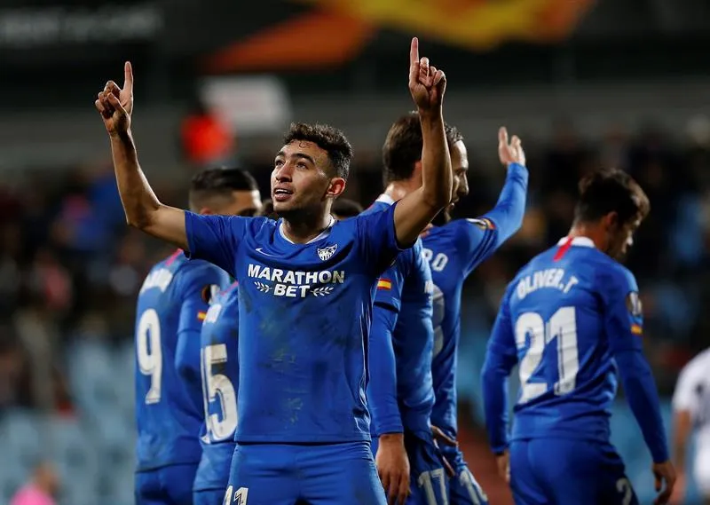 EFE Munir festeja su gol con el Sevilla