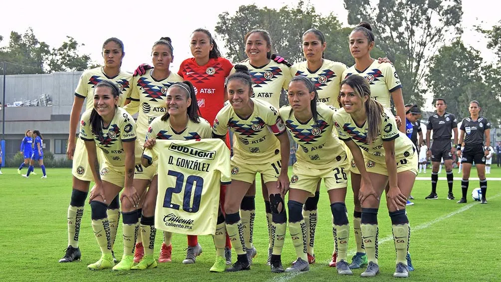 MEXSPORT Las jugadoras de América, con la playera de Diana González