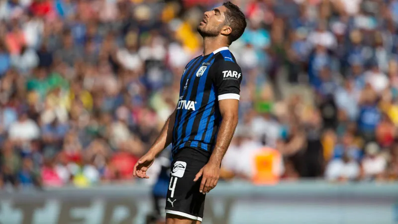 El Comandante lamenta una falla en La Corregidora