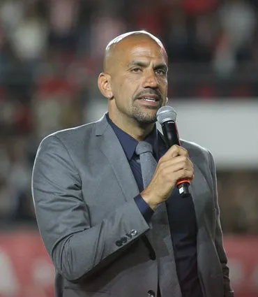 Juan Sebastián Verón durante su discurso de agradecimiento