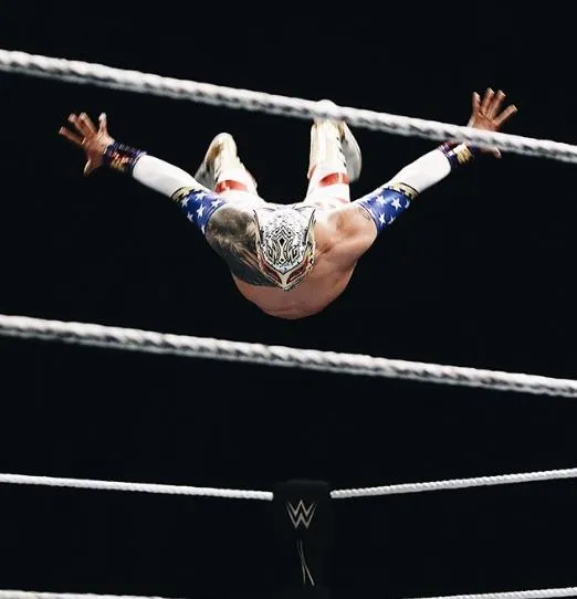 Sin Cara se lanza del cuadrilátero