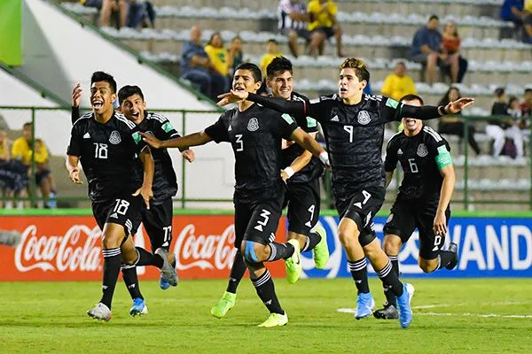 IMAGO7 El festejo al final del México contra Holanda