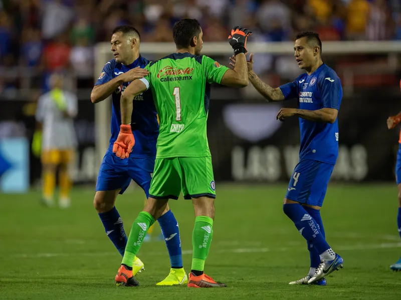 Corona, Aguilar y Domínguez tras un duelo de La Máquina