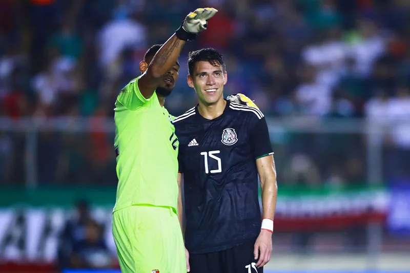 IMAGO7 José Calderón y Hector Moreno, en el Panamá vs México