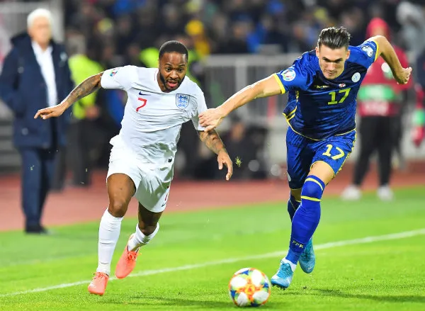 EFE Sterling en acción con Inglaterra ante Kosovo