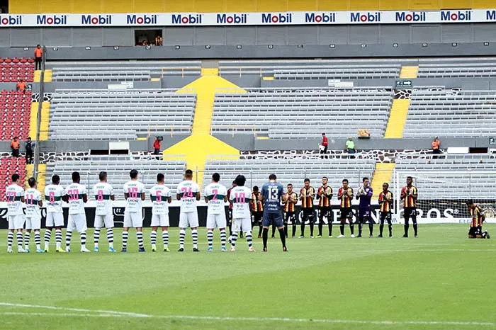 IMAGO7 Minuto de silencio por Jorge Vergara