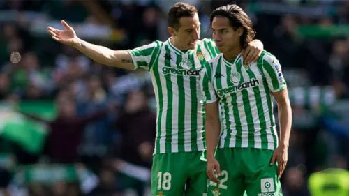 MEXSPORT Andrés Guardado y Diego Lainez durante un juego del Betis