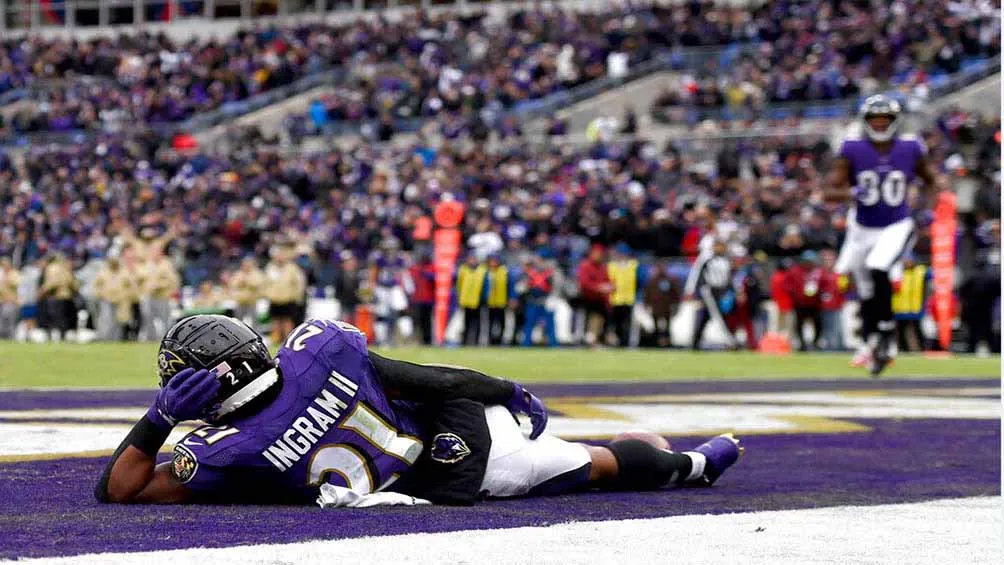 AP Ingram festejando en la zona de anotación