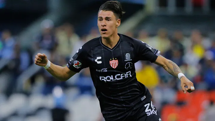 MEXSPORT El 'Chicote' en un juego de los Rayos