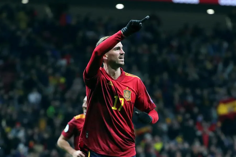 EFE Fabián Ruiz festeja una diana con la Furia