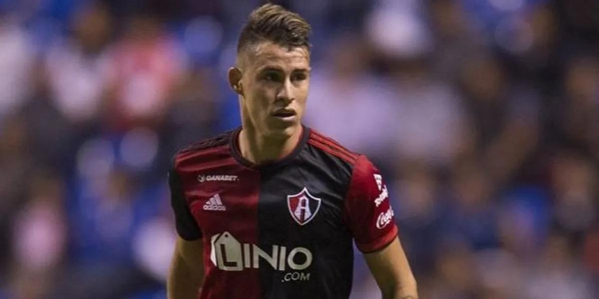 MEXSPORT Calderón, durante un juego con los Zorros