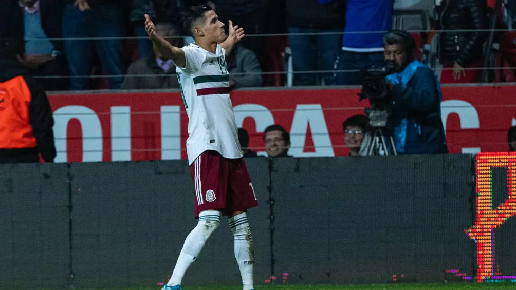 MIGUEL PONTÓN Antuna celebra una anotación contra Bemudas