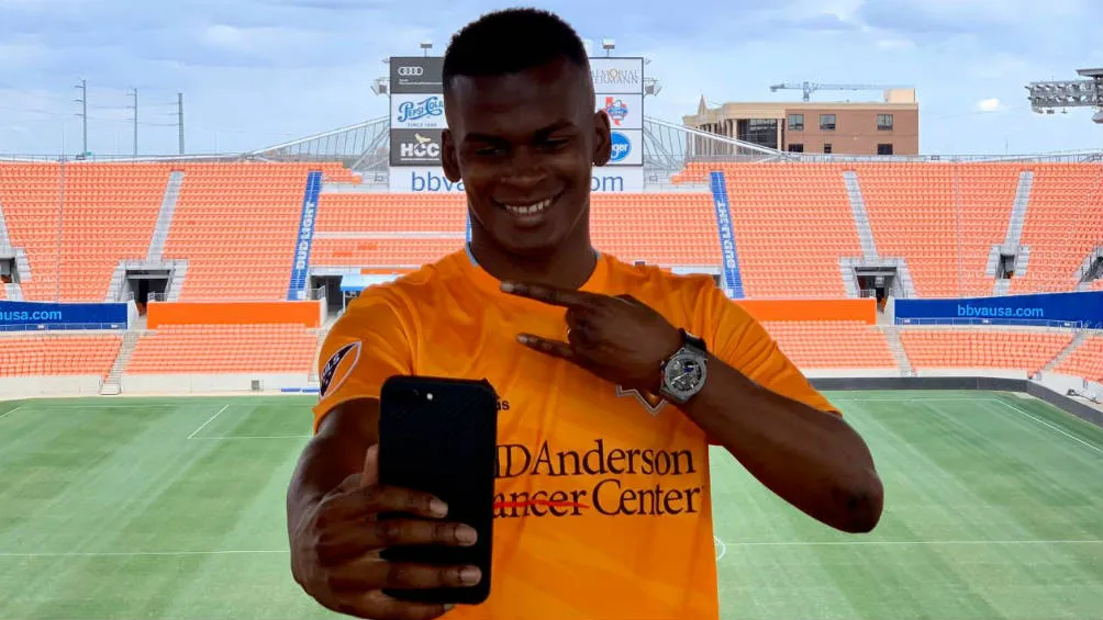 TWITTER@HOUSTONDYNAMO Quintero en el BBVA Compass Stadium de Houston