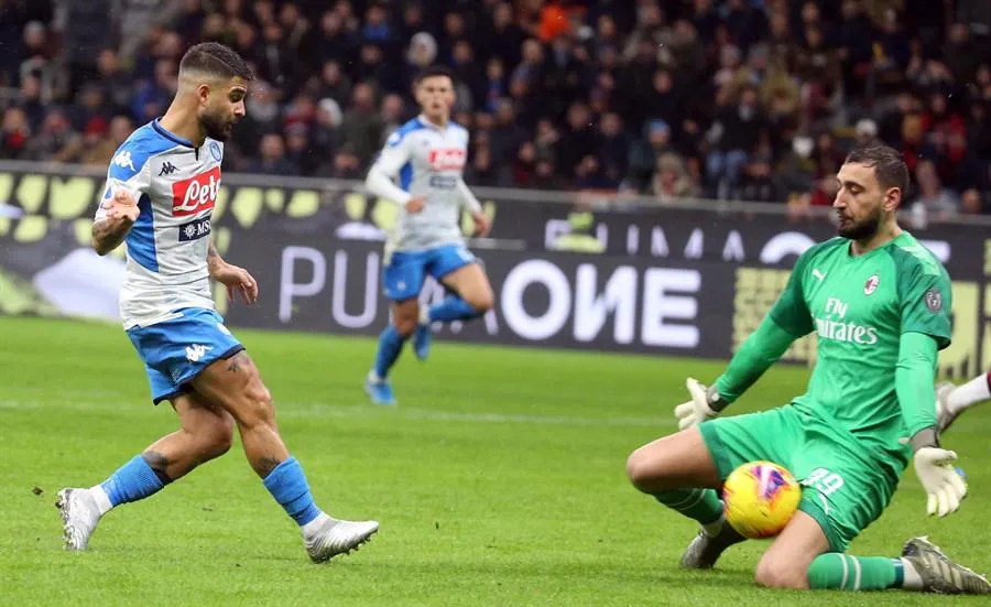 EFE Donnarumma detiene un disparo