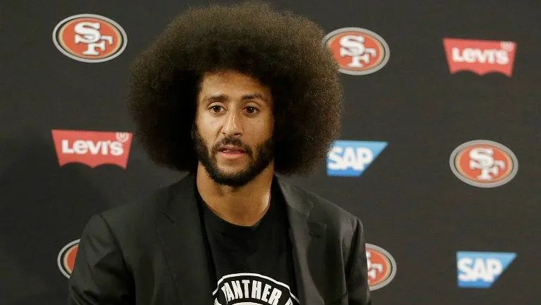 AP Kaepernick durante una conferencia de prensa