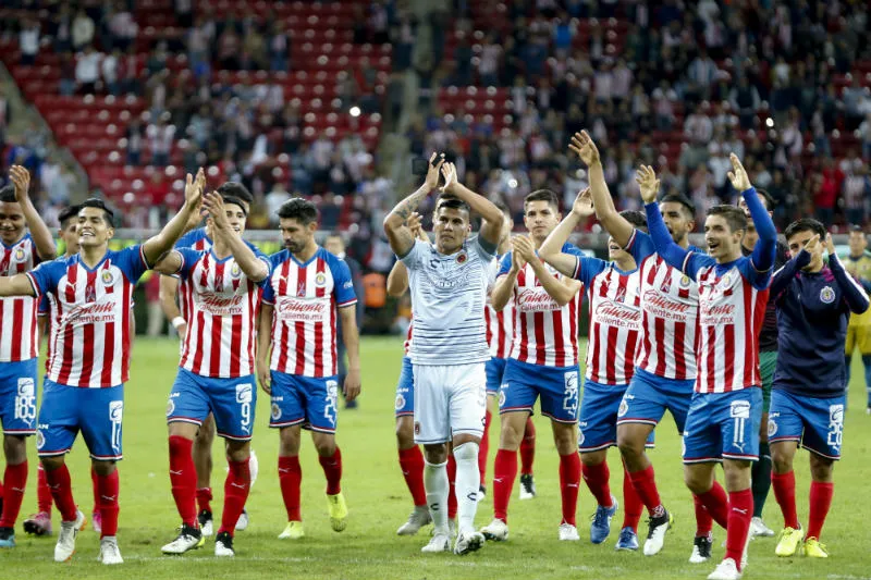 IMAGO7 Chivas al inicio del partido