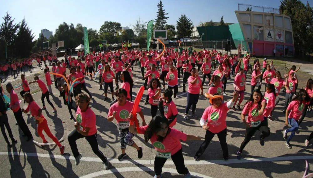 Asistentes participan durante el evento