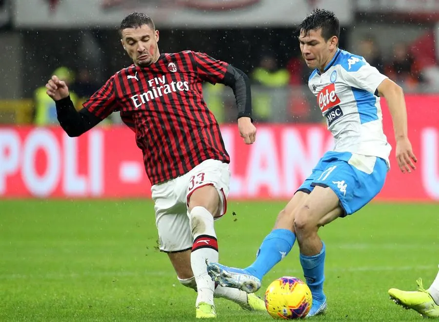 EFE Chucky Lozano, en acción contra el Milan