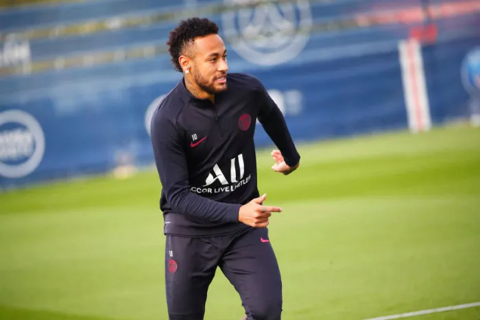 FACEBOOK PSG Neymar, en un entrenamiento del PSG