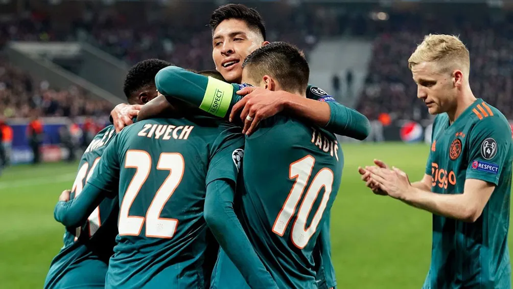 ESPECIAL Edson, en pleno festejo de gol con el Ajax