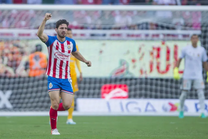 Briseño, en un partido de Chivas