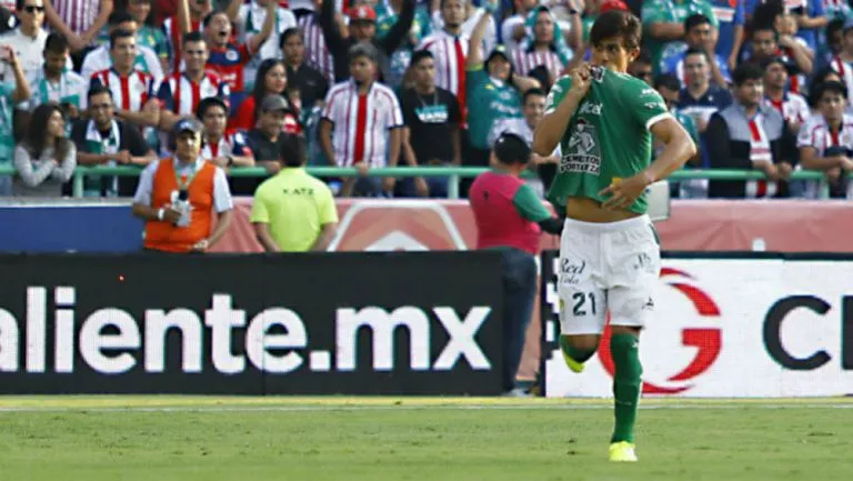 IMAGO7 JJ Macías festeja anotación frente al Rebaño