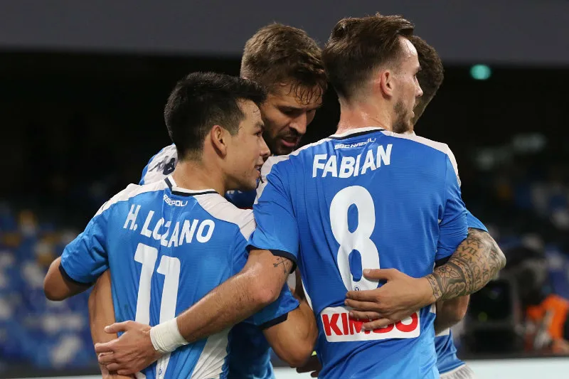 EFE Napoli festejando gol