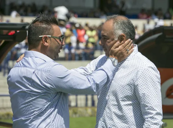 MEXSPORT Memo Vázquez y Antonio Mohamed en cálido saludo