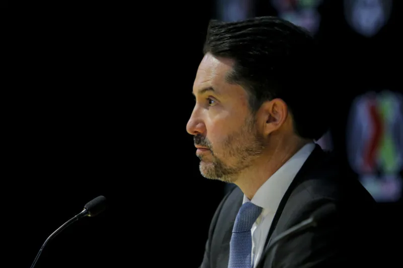 IMAGO7 Yon de Luisa en conferencia de prensa