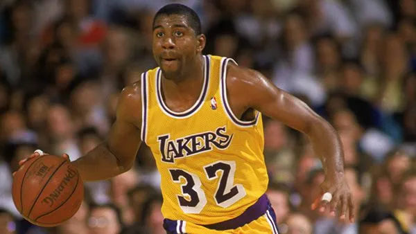 Magic Johnson en partido con Lakers