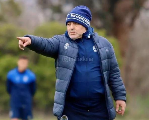 Maradona durante un entrenamiento