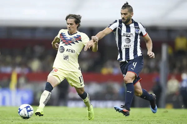 IMAGO7 América y Rayados en acción de Liga MX