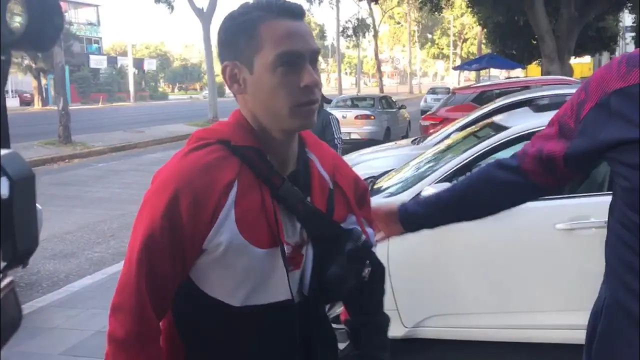 PRESSPORT Jesús Angulo arriba a las pruebas médicas