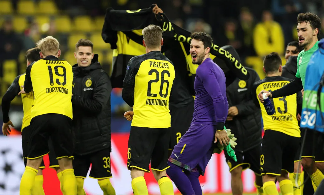 EFE Jugadores del Borussia Dortmund celebrando el pase a los Octavos de Final